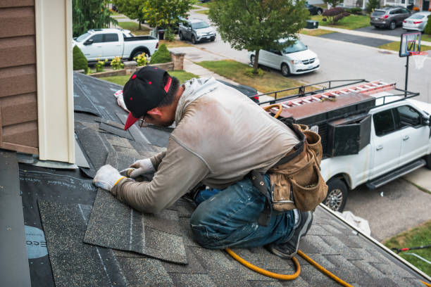 Professional Emergency Roof Repair technician working in Rich Creek, VA